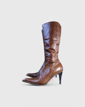 Bota alta de cuero café
