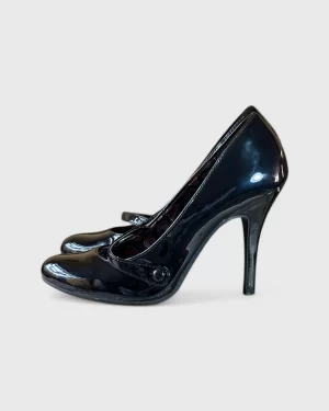 Zapato Tacón Fino de Charol Negro